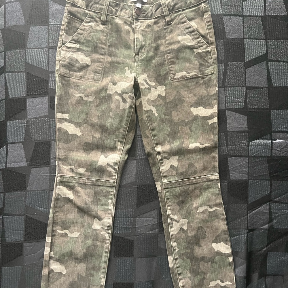 William Rast Green Camouflage Pants